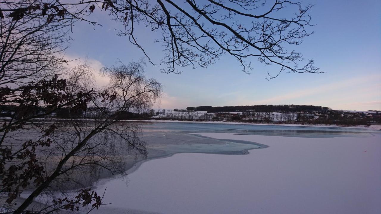 Ferien Am See 모네시 외부 사진