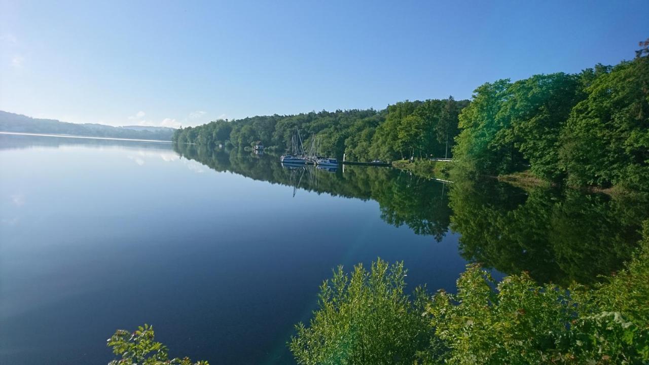 Ferien Am See 모네시 외부 사진